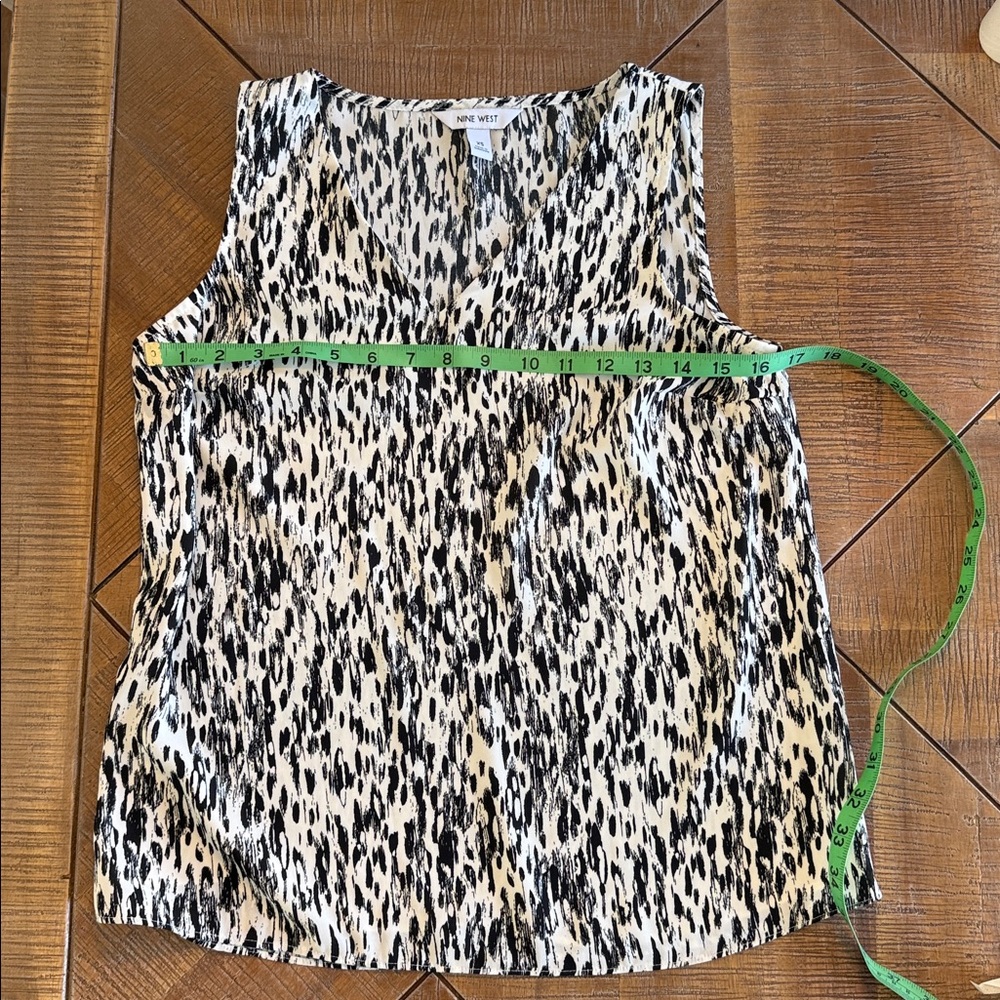Nine West Black and White Printed Sleeveless Tank Size XS - Picture 9 of 11